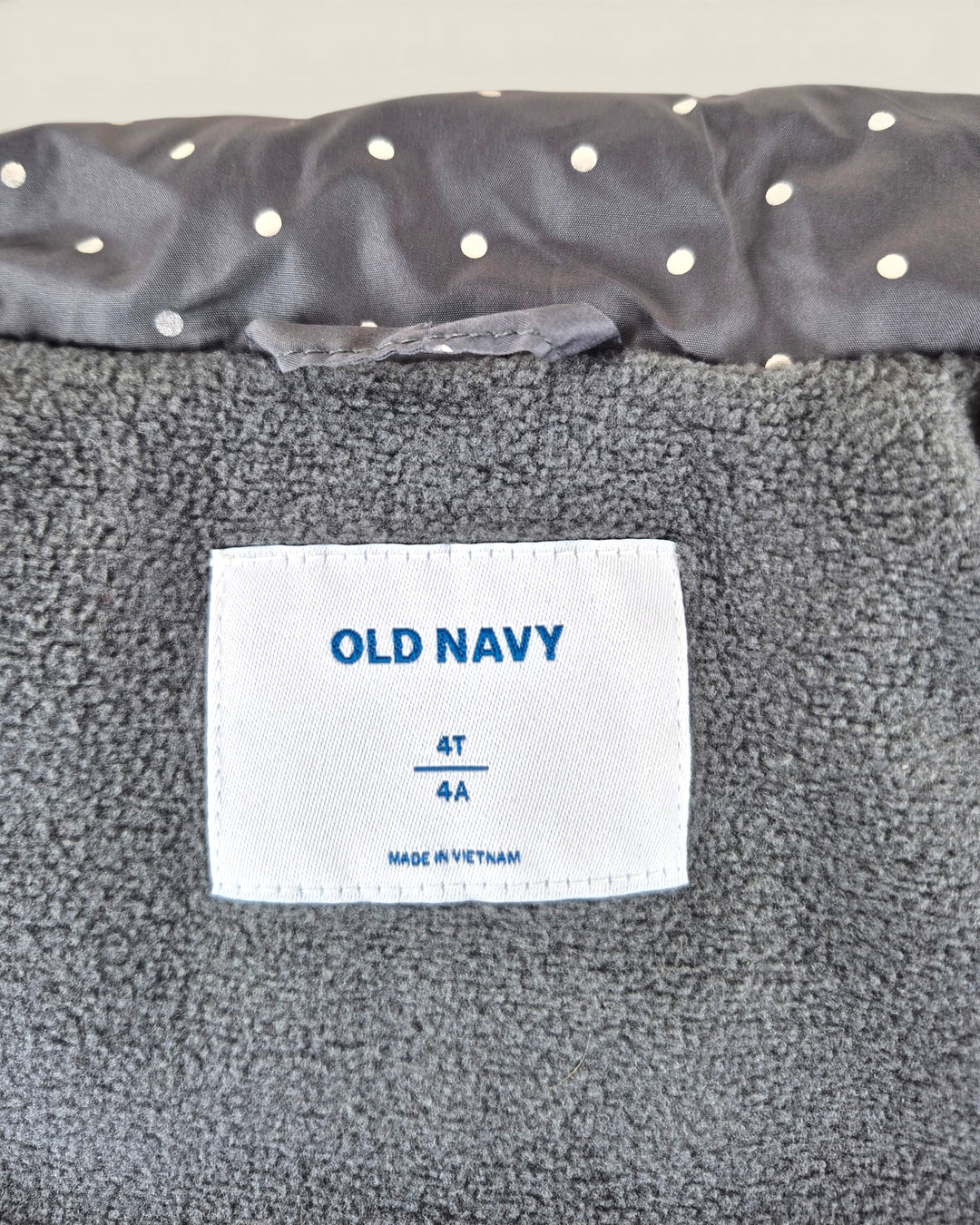 Pre-Loved Old Navy Grey Puffer Vest Girls 4Y | Betty’s Marketplace