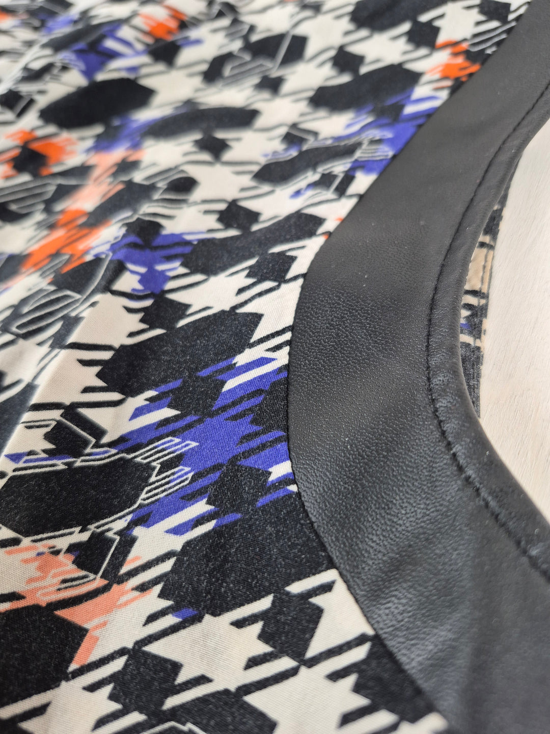 Pre-Loved Reitmans Sleeveless Top Ladies XS | Betty’s Marketplace