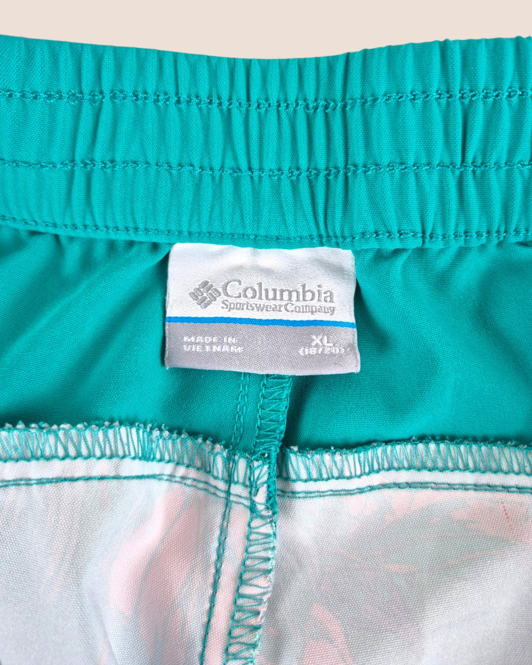 Pre-Loved Columbia Tropical Print Shorts Youth XL | Betty’s Marketplace