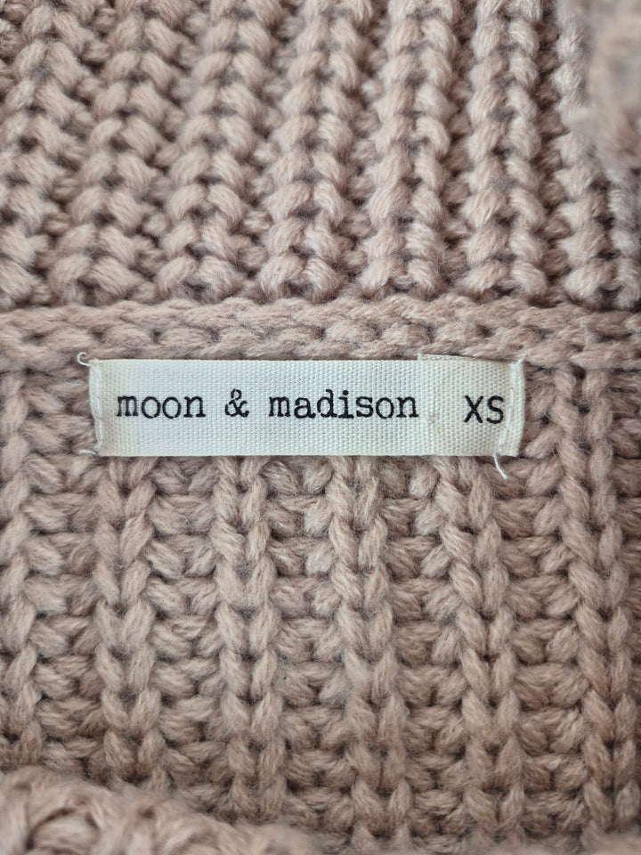 Pre-Loved Moon & Madison Cropped Cowl Neck Sweater Ladies XS | Betty’s Marketplace