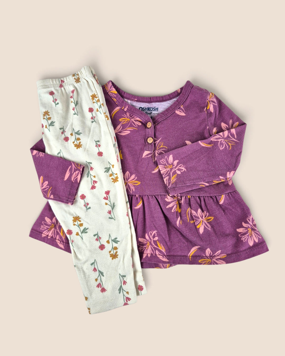 Pre-Loved Carter's & Oshkosh Outfit Girls 18M | Betty’s Marketplace