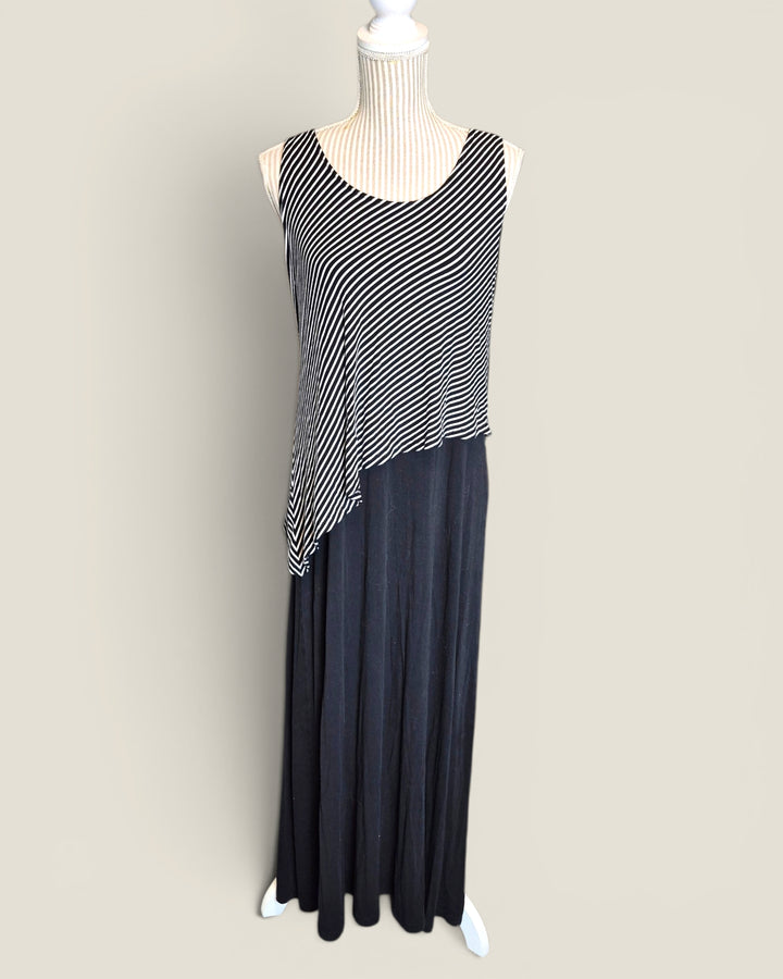Pre-Loved Red Coral Black Striped Maxi Dress Ladies Small | Betty’s Marketplace